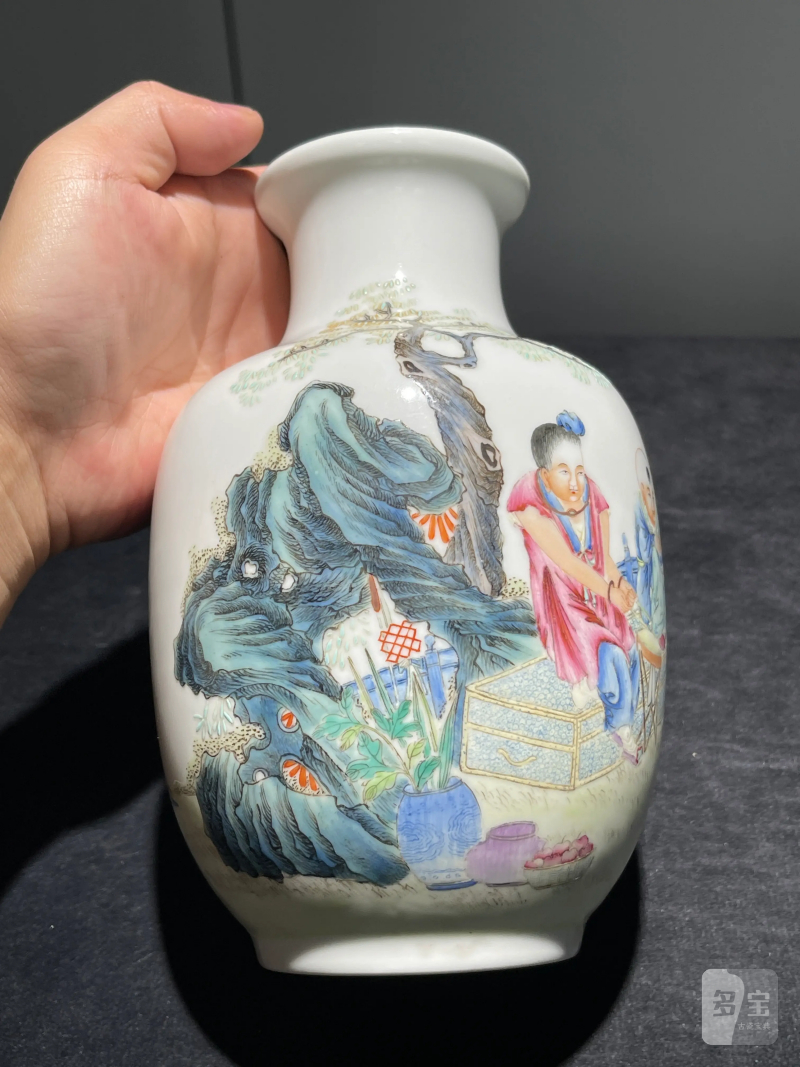 民国 粉彩婴戏纹瓶 - 图5